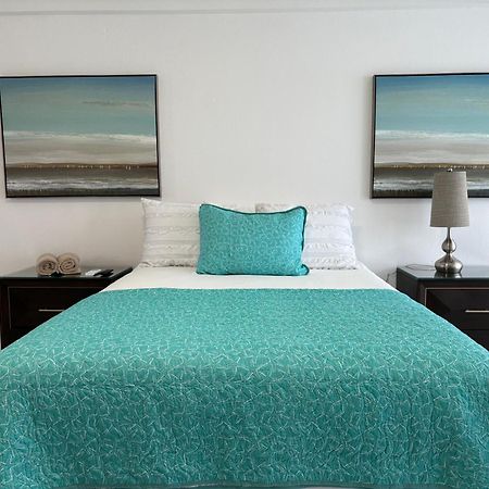 Posada Centric Studio Isla Verde Сан Хуан Екстериор снимка